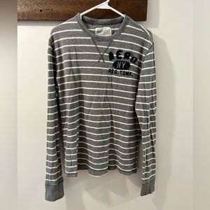 Men’s striped long sleeve shirt